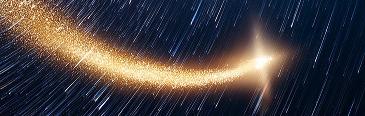 A glitter of hope through the darkness of night. ©Alina Oswald.